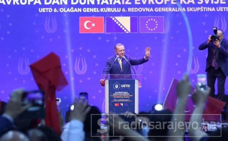 Uoči izbora: Erdogan obećao besplatne kafe, čajeve i kolače